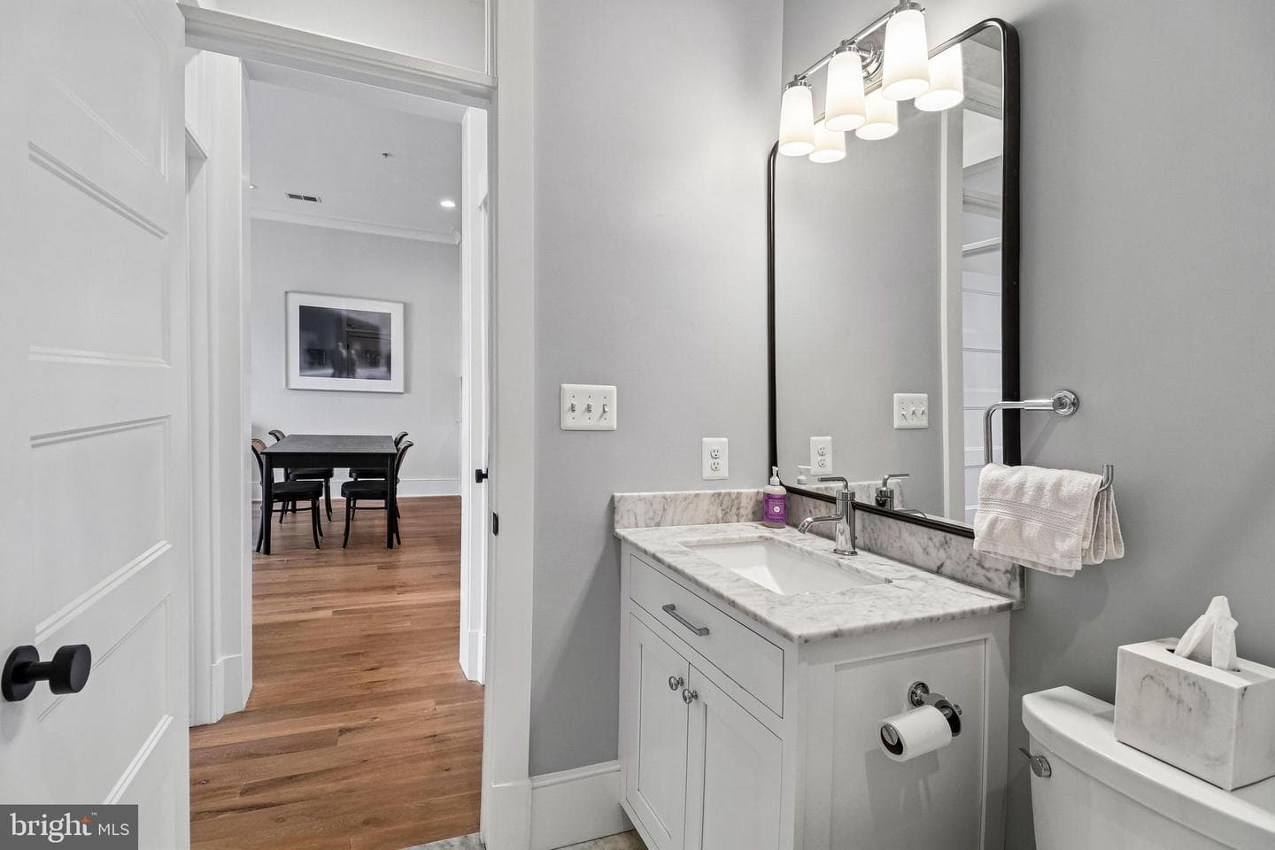 504 C Street NE #4 photo 32