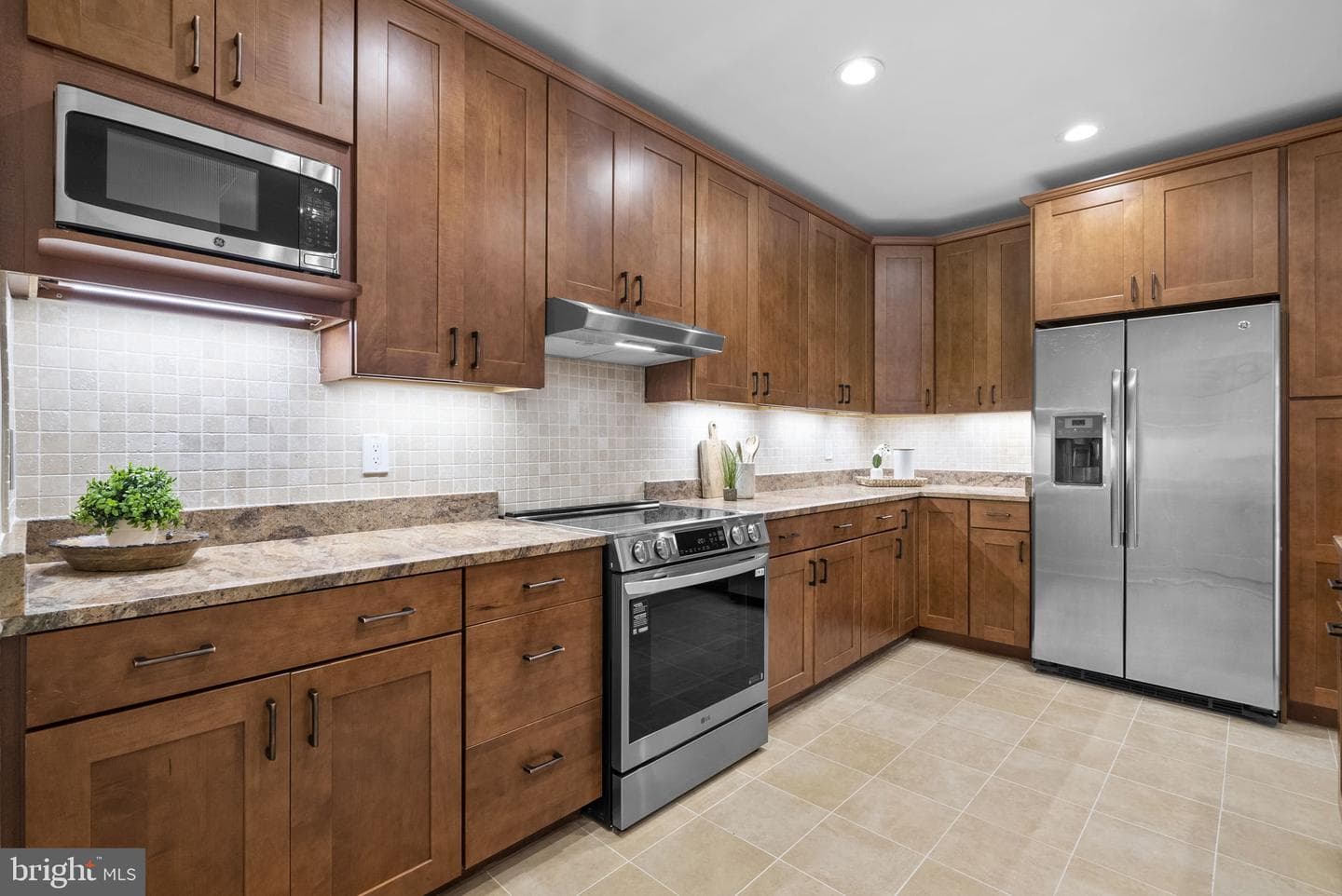 3203 Sutton Place NW #c photo 18