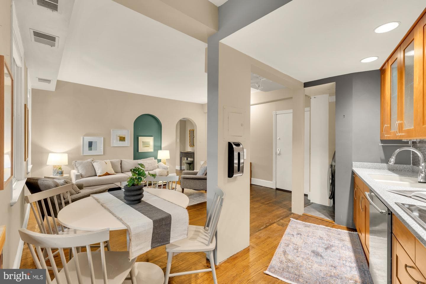 1615 Kenyon Street NW #4 photo 14