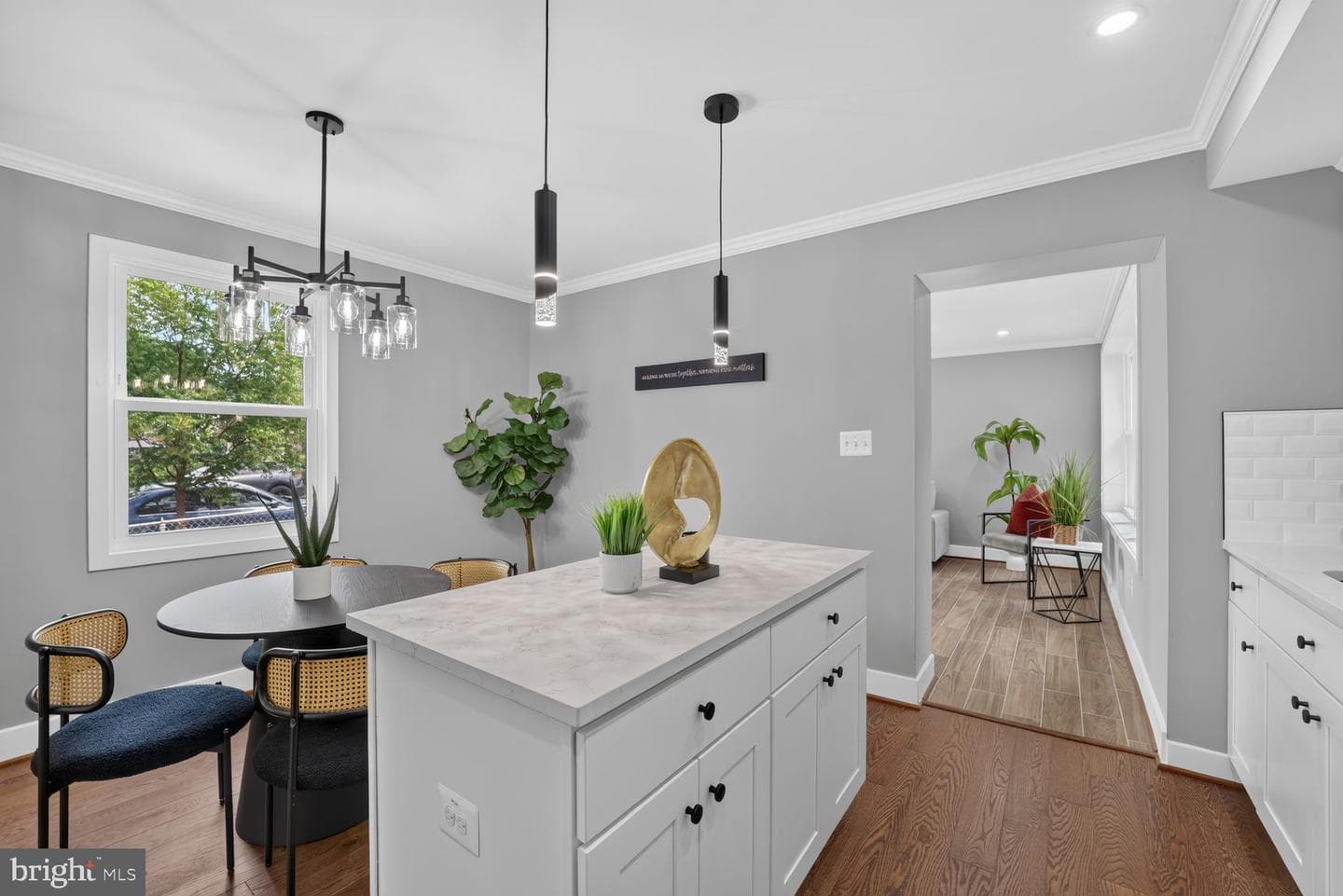 1101 46th Place SE photo 7