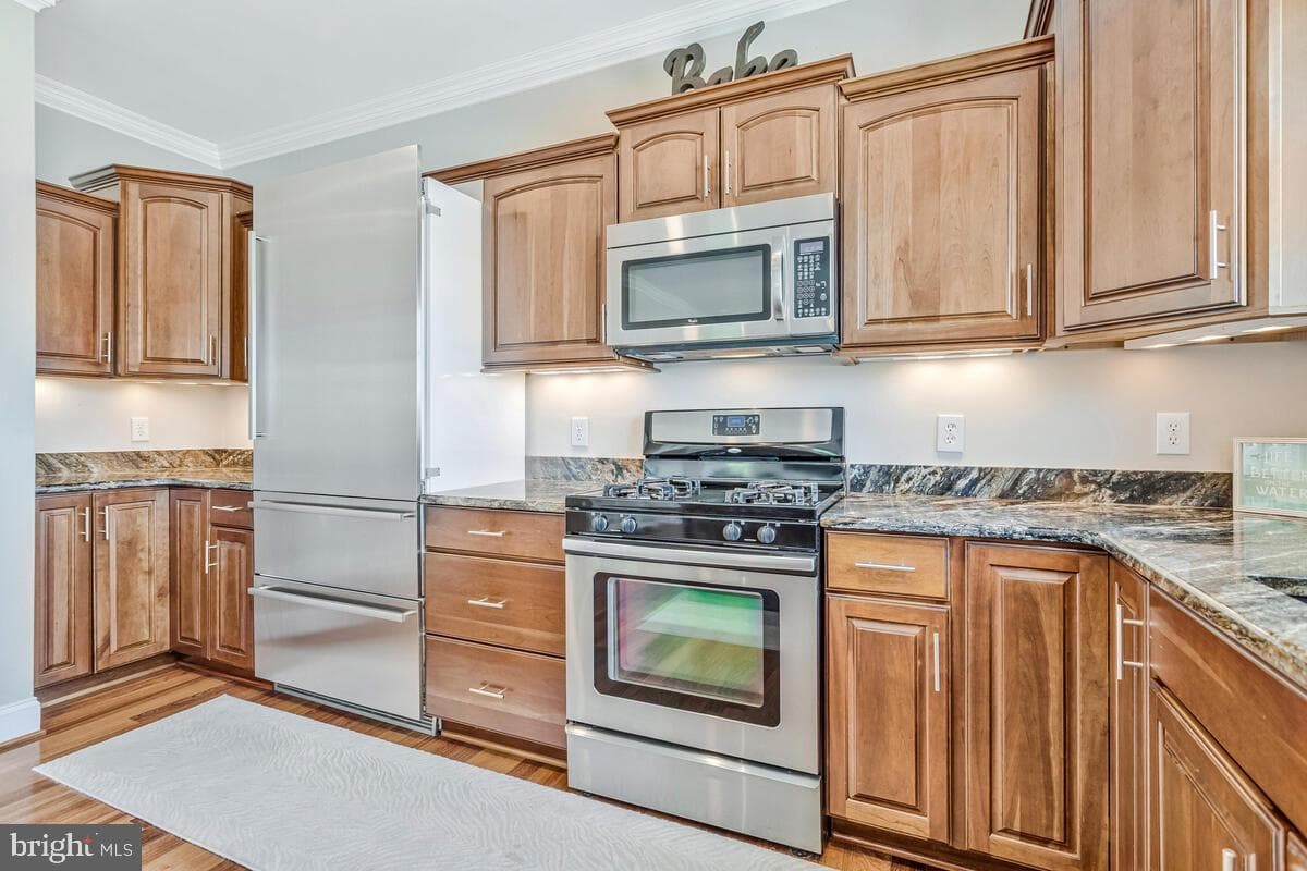 3300 Shore Drive photo 13