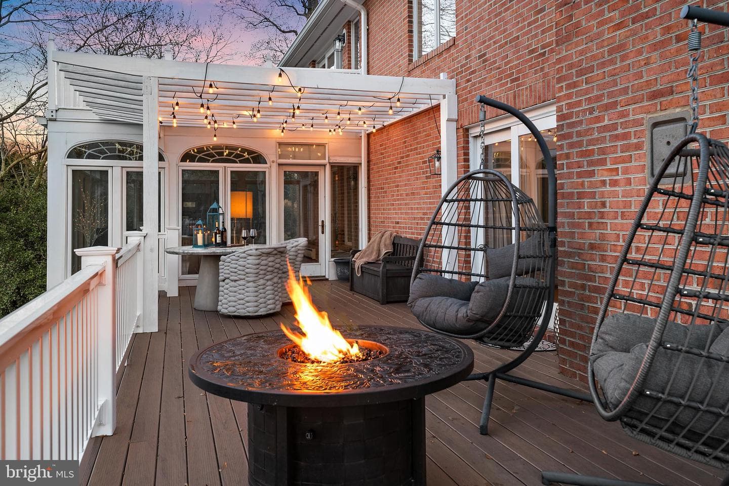 812 Coachway photo 54