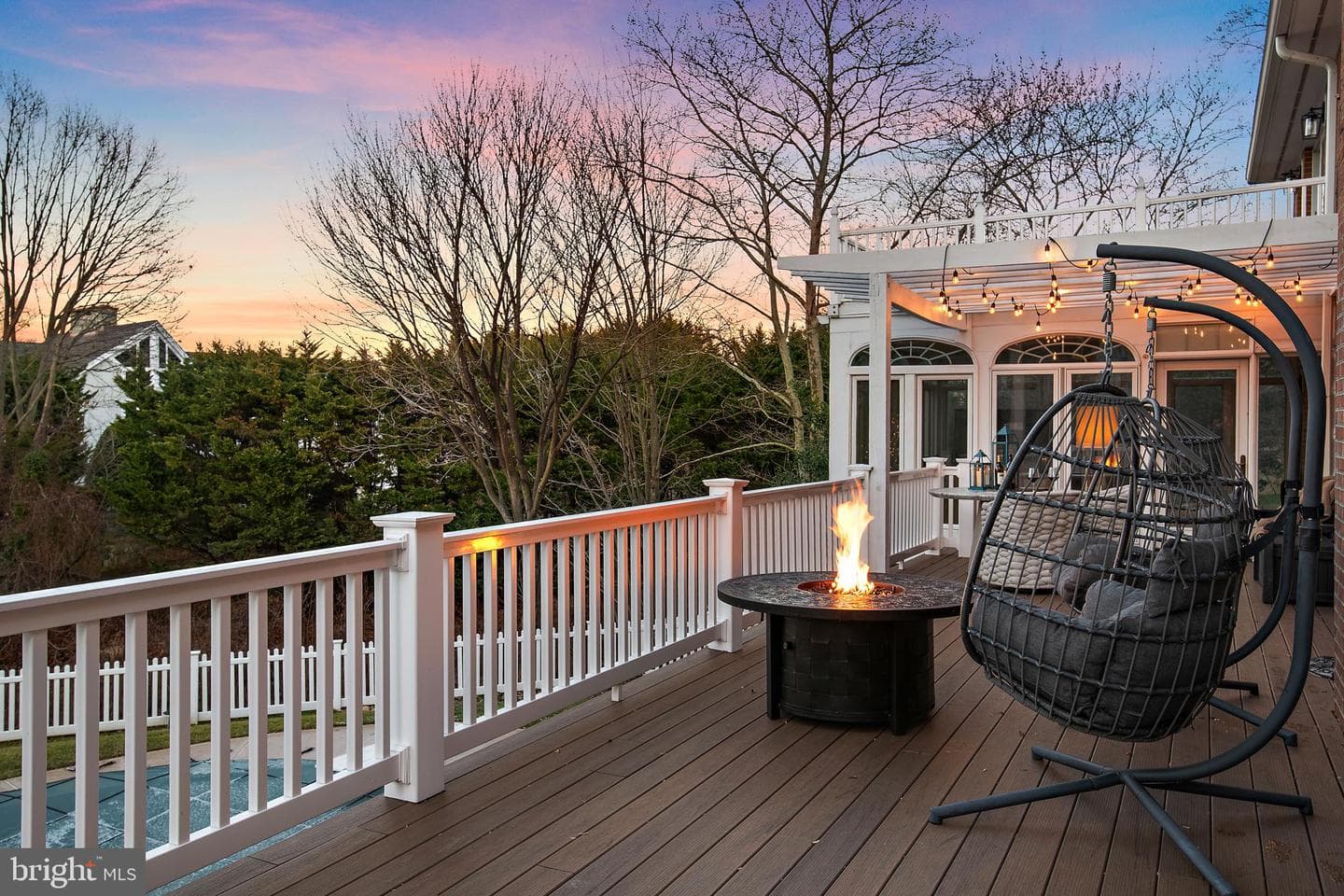 812 Coachway photo 58