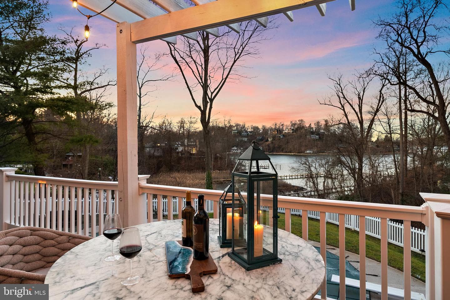 812 Coachway photo 60