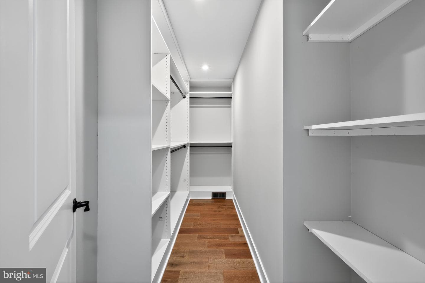 1 Tucker Street photo 24