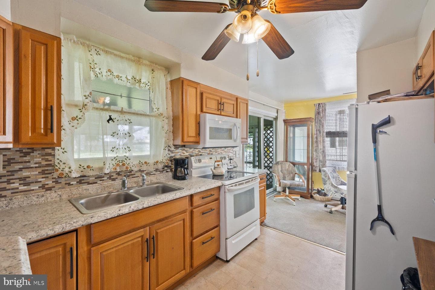 488 Bruce Avenue photo 11