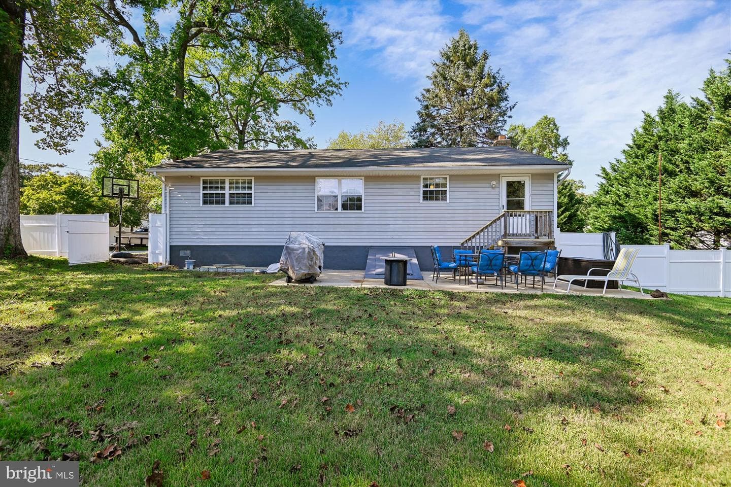 851 Annapolis Avenue photo 32