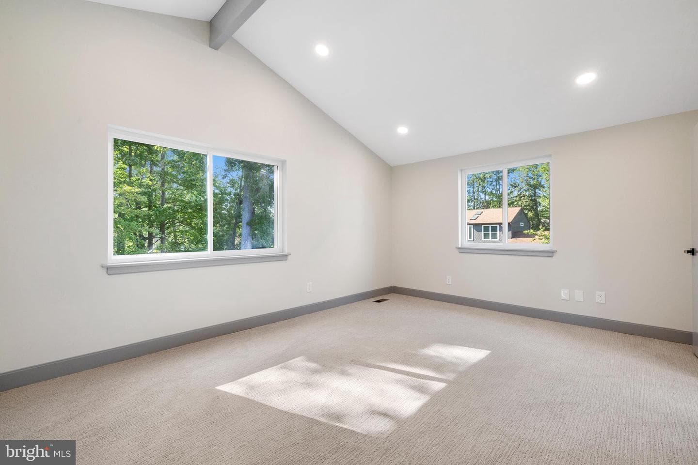 3410 Newport Avenue photo 29