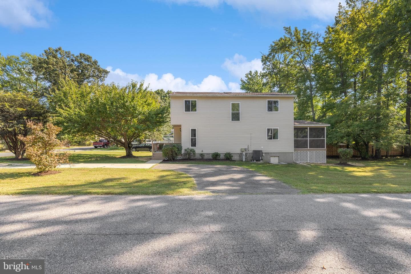 3410 Newport Avenue photo 3