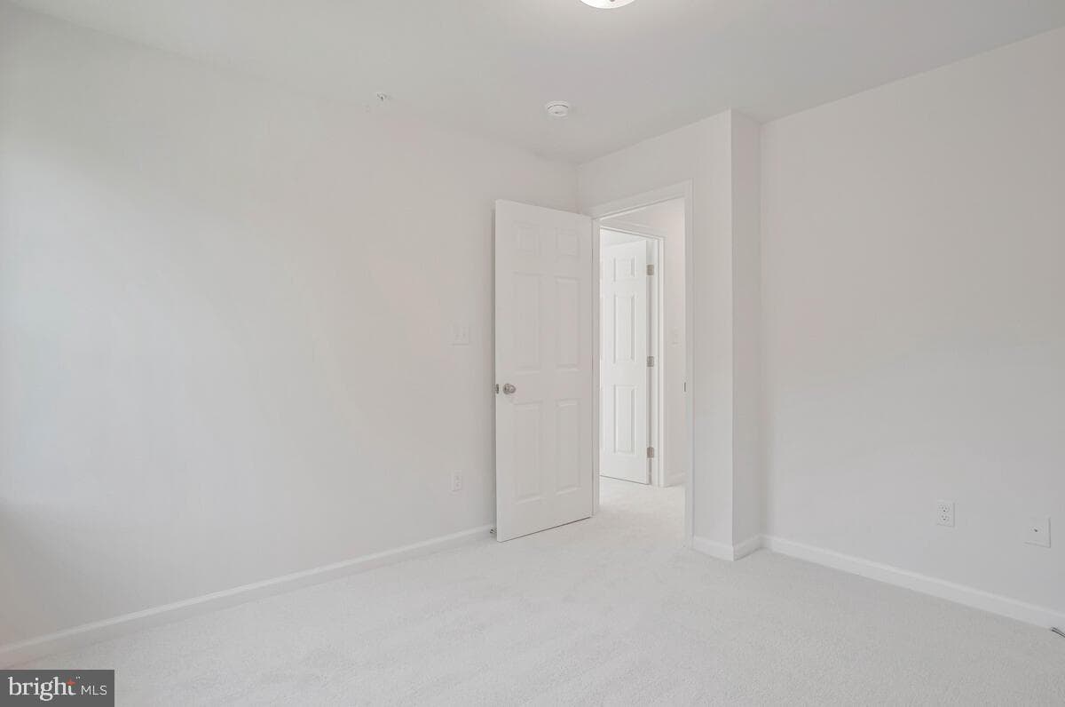 404 Warwick photo 20