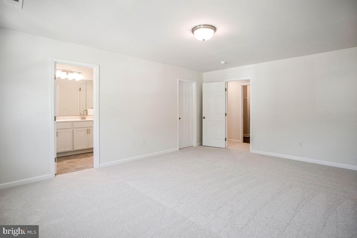 404 Warwick photo 28