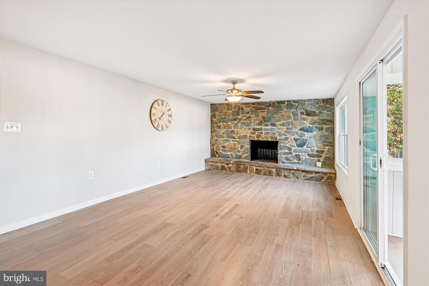 3092 Sussex Place photo 34