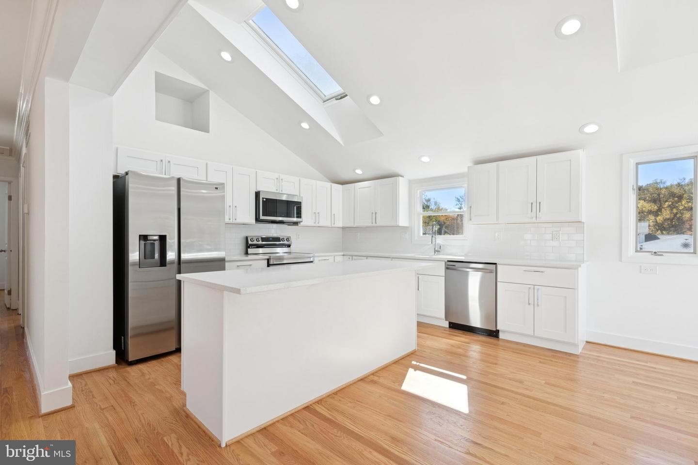 127 Duval Lane photo 9