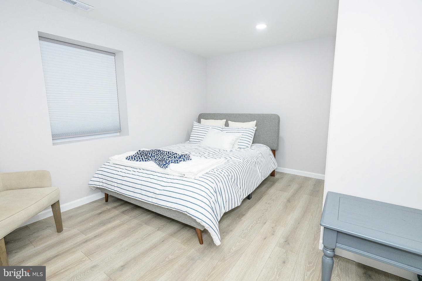 1002 Tyler Avenue photo 14