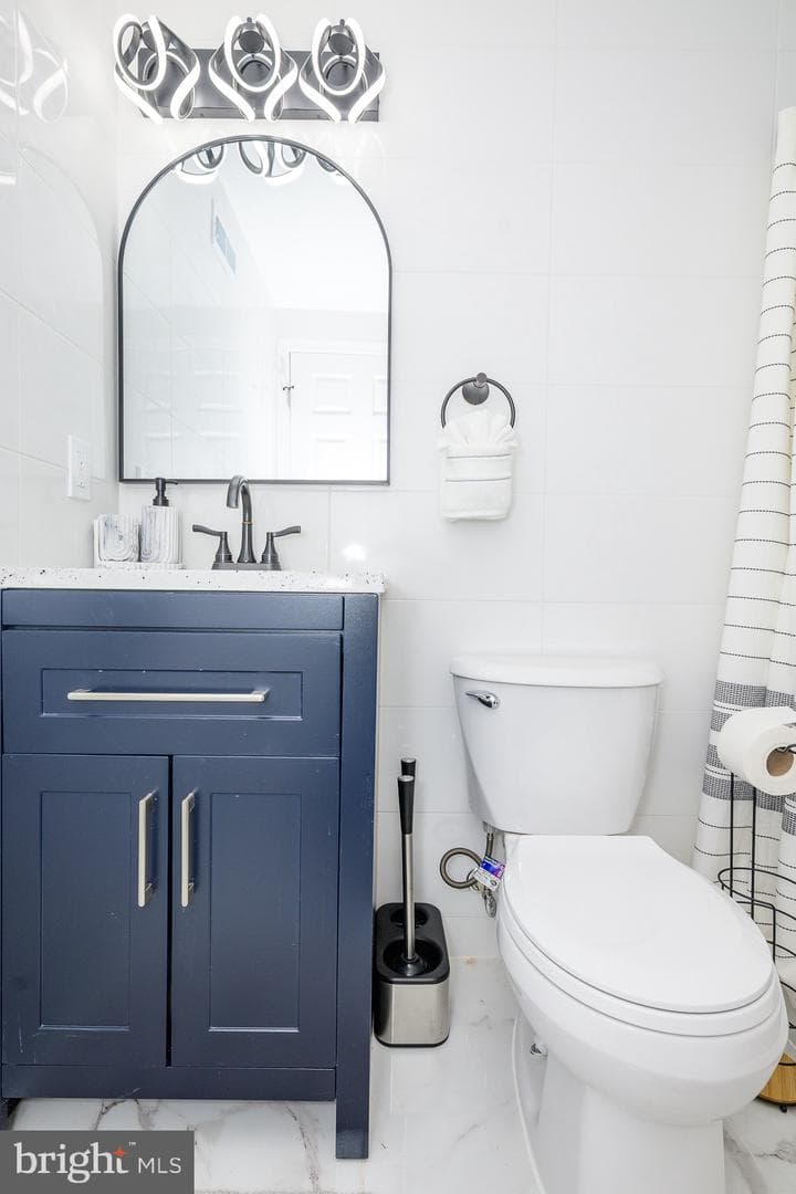 1002 Tyler Avenue photo 21