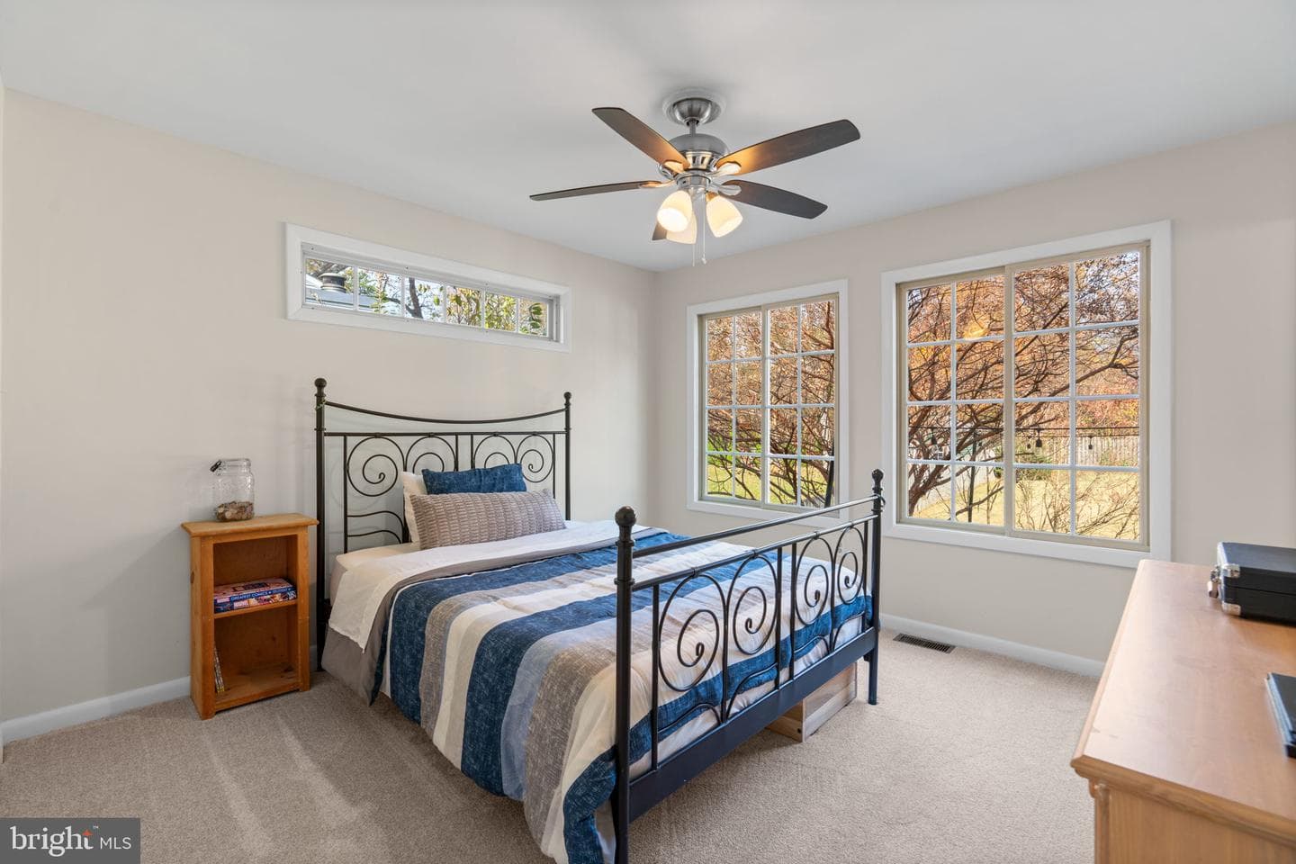 316 Raussell Place photo 17