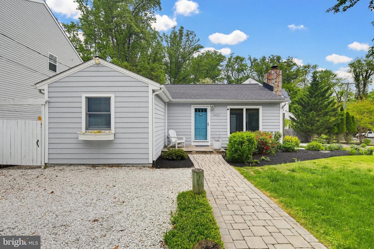 1465 Ridgeway photo 33