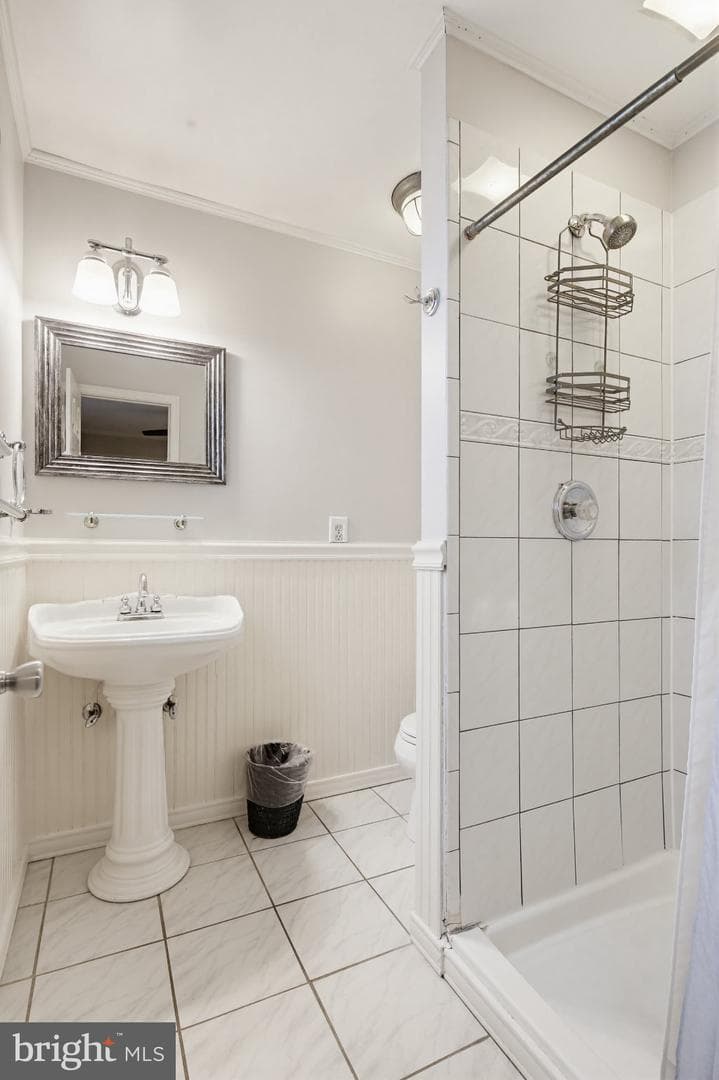 1465 Ridgeway photo 51