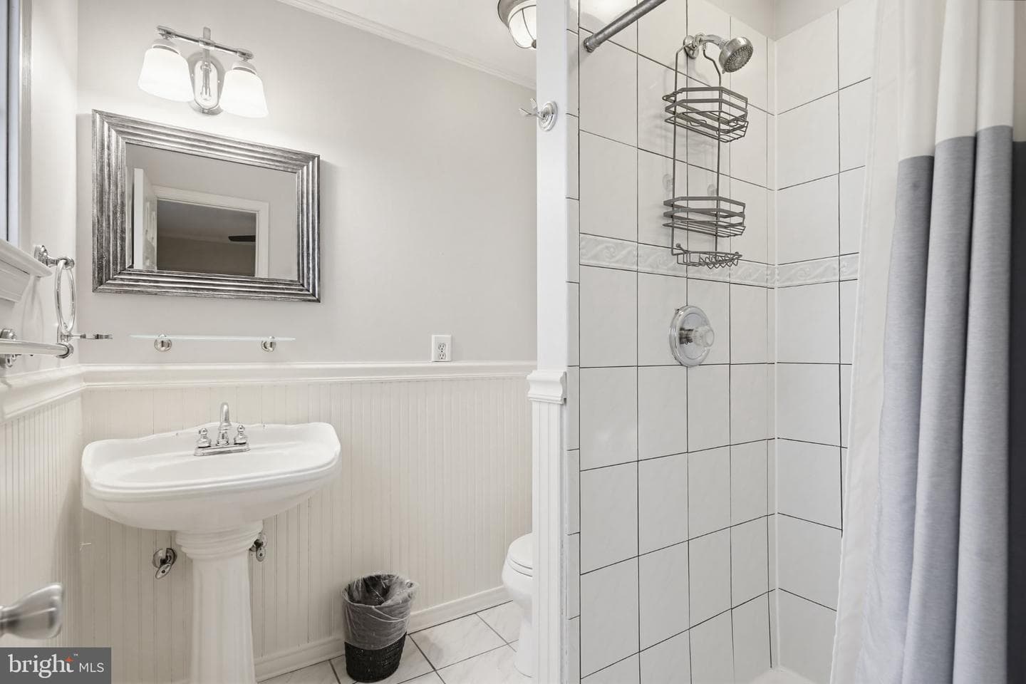 1465 Ridgeway photo 52
