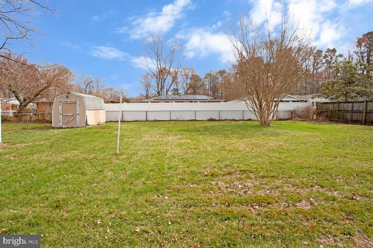 7037 Dover Avenue photo 25