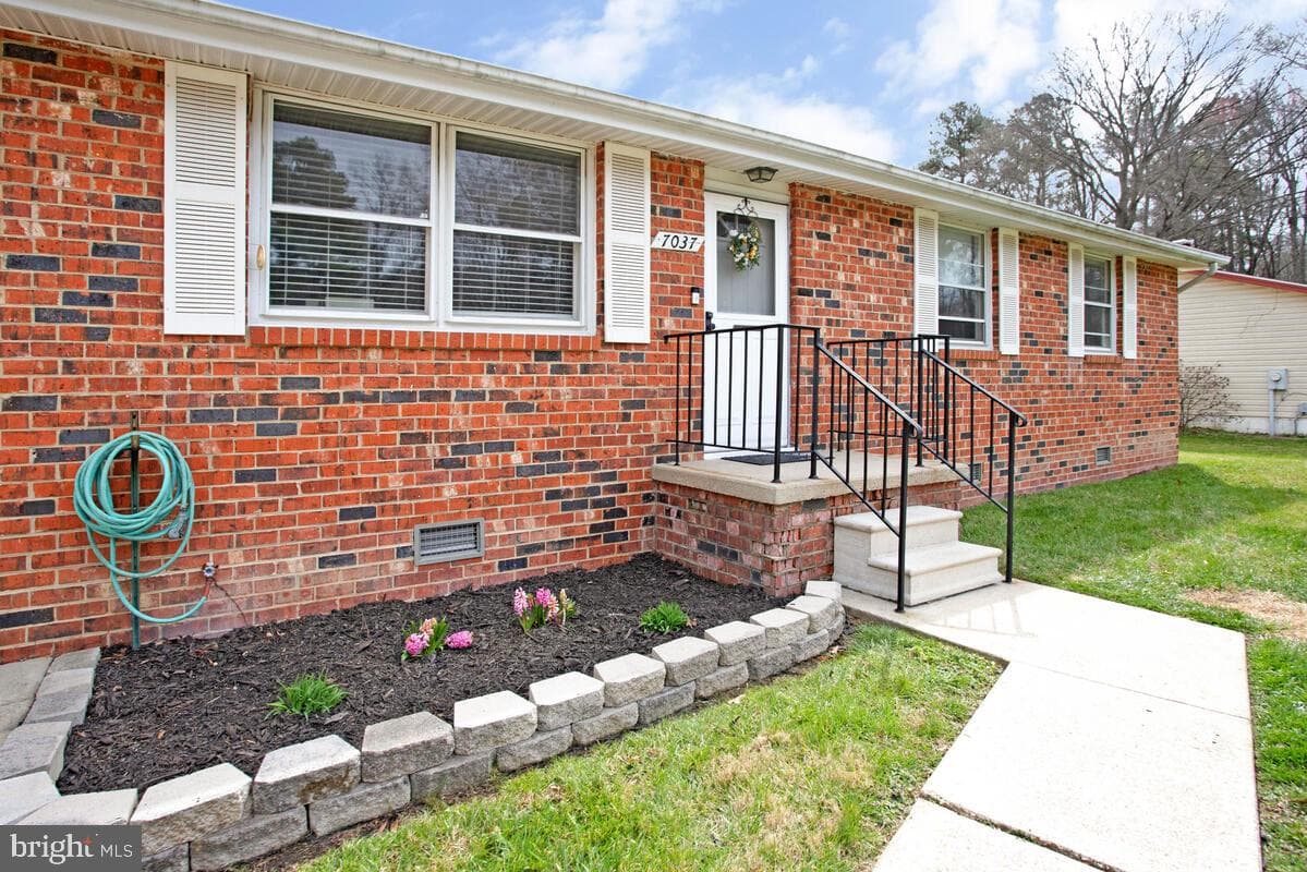 7037 Dover Avenue photo 4
