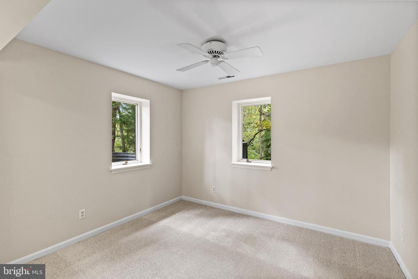 105 Wallace Manor Road photo 21