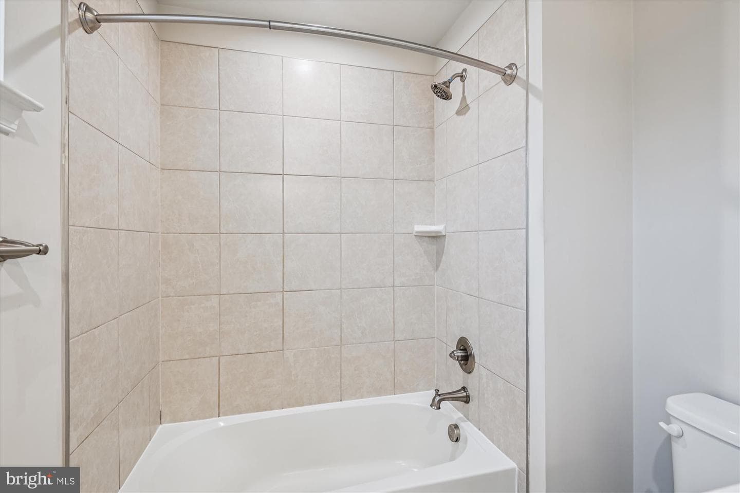 7600 Rossville Lane photo 30