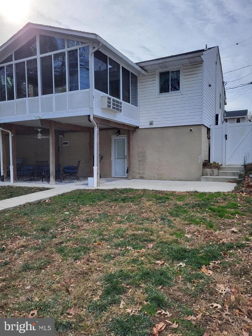 1103 Rosedale Avenue photo 9