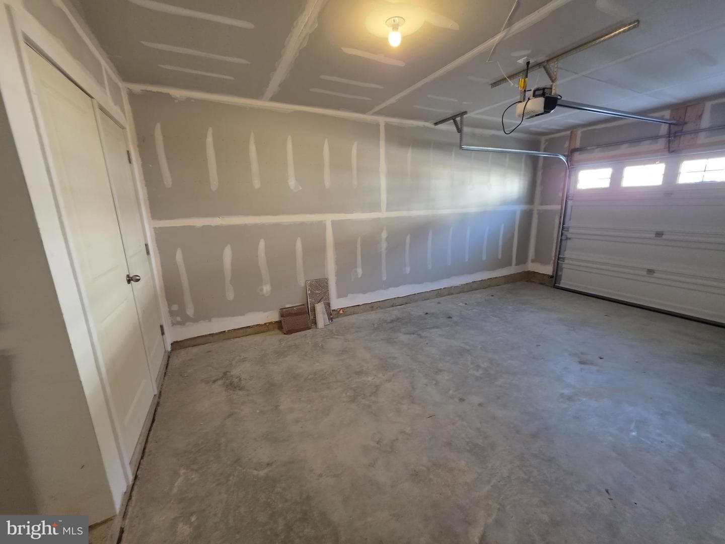 7723 Red Moon Way photo 8