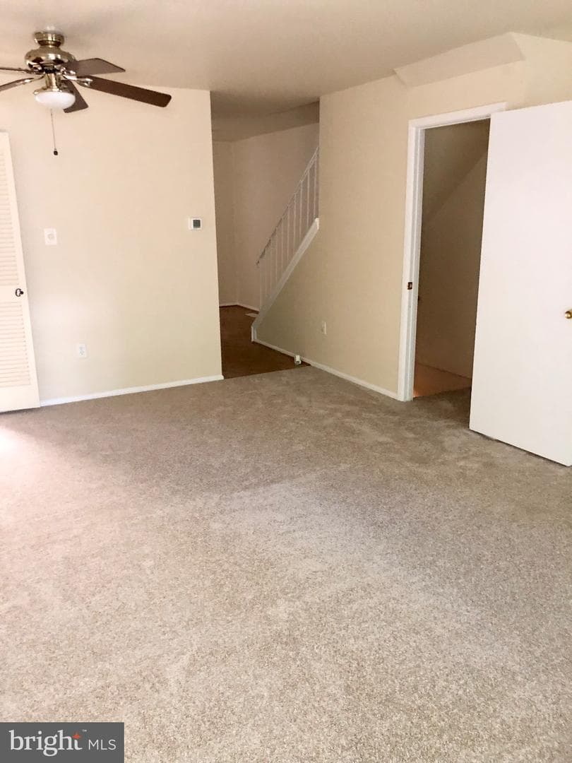 1681 Yorktown Court photo 16