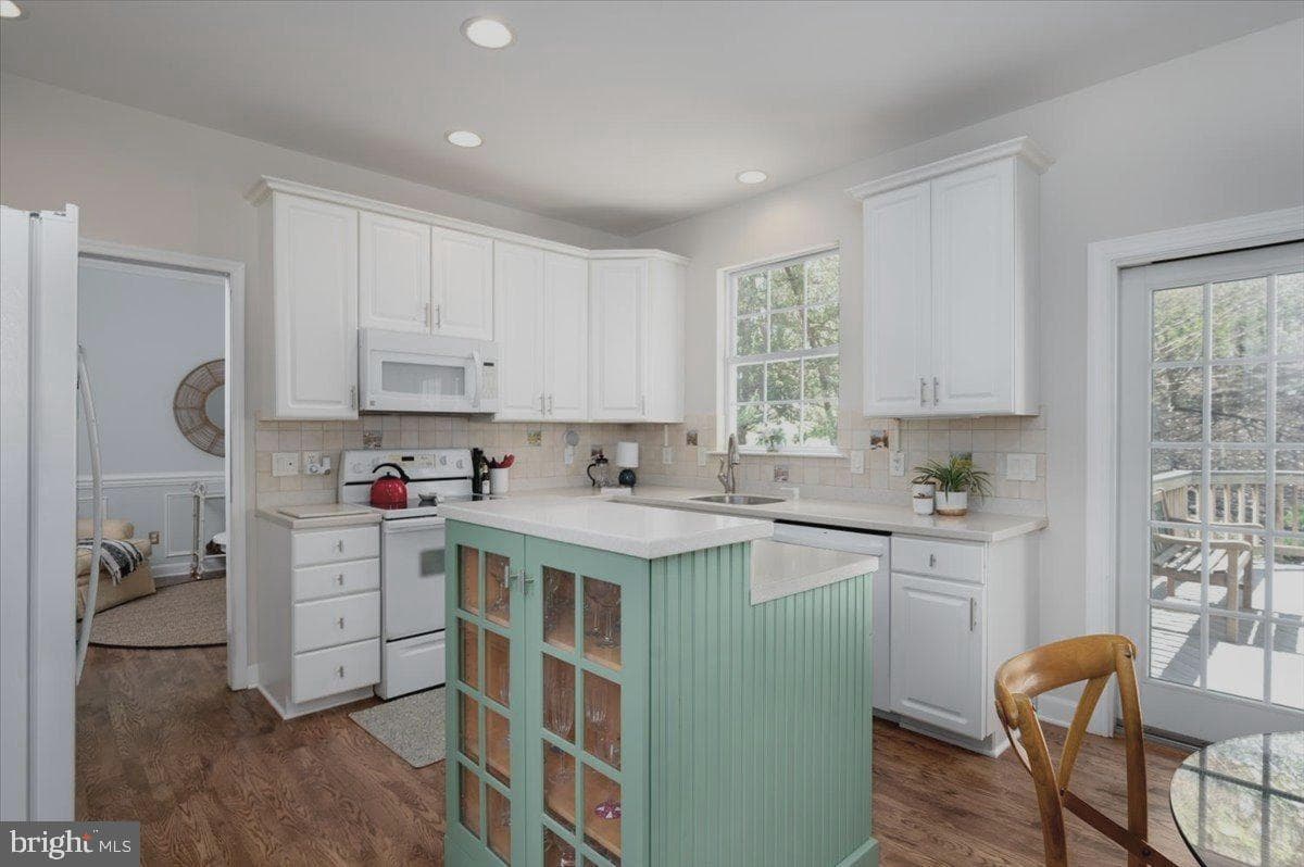 3227 Homewood Road photo 15