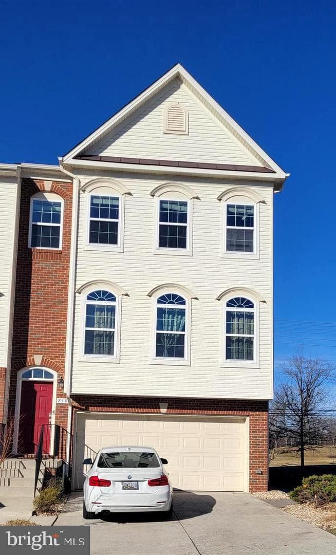 8587 Crooked Tree Lane photo 2