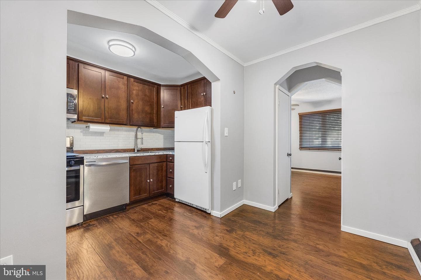 211 Georgia Avenue NE photo 5
