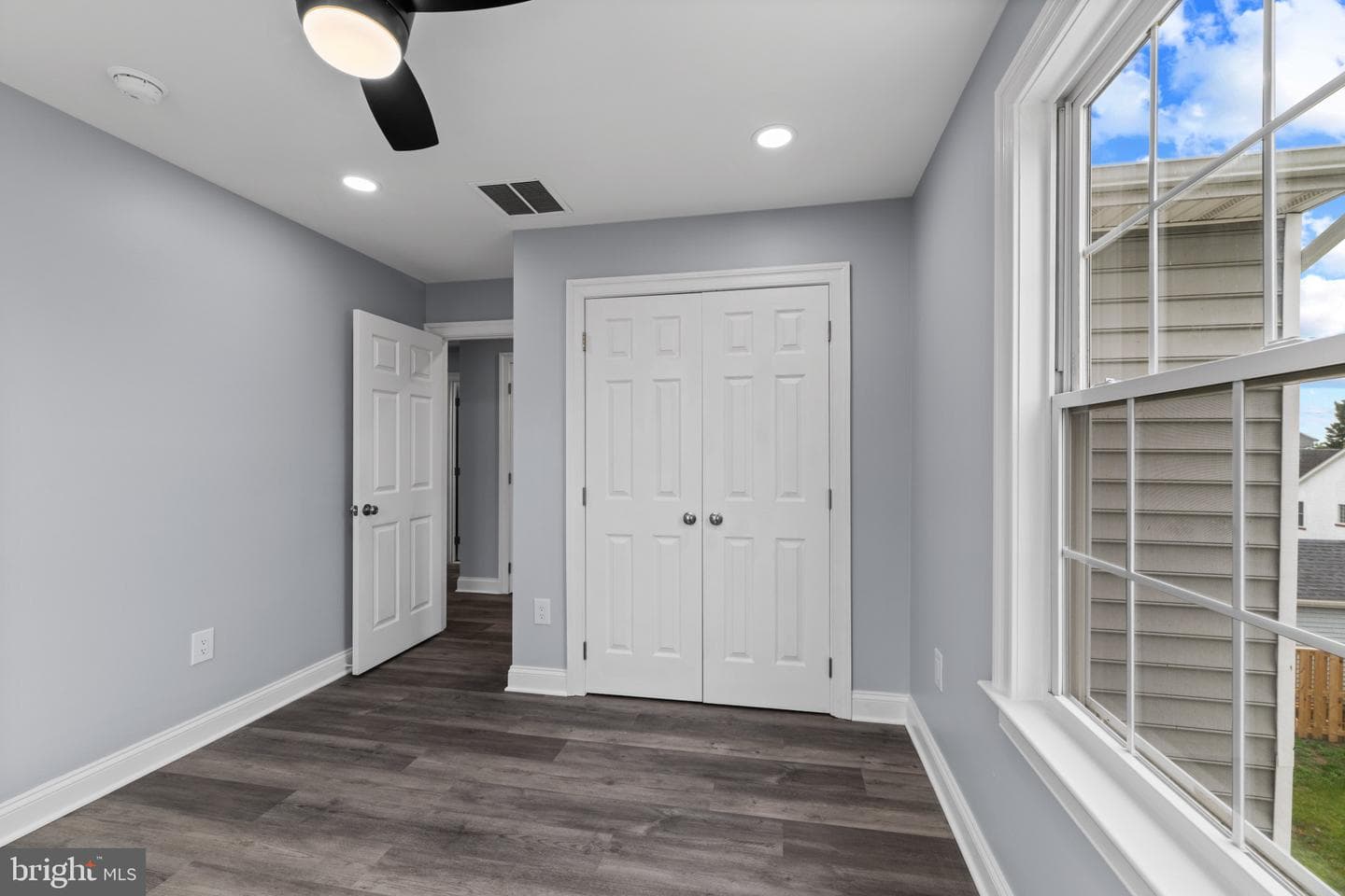 8424 Smallwood Court photo 25