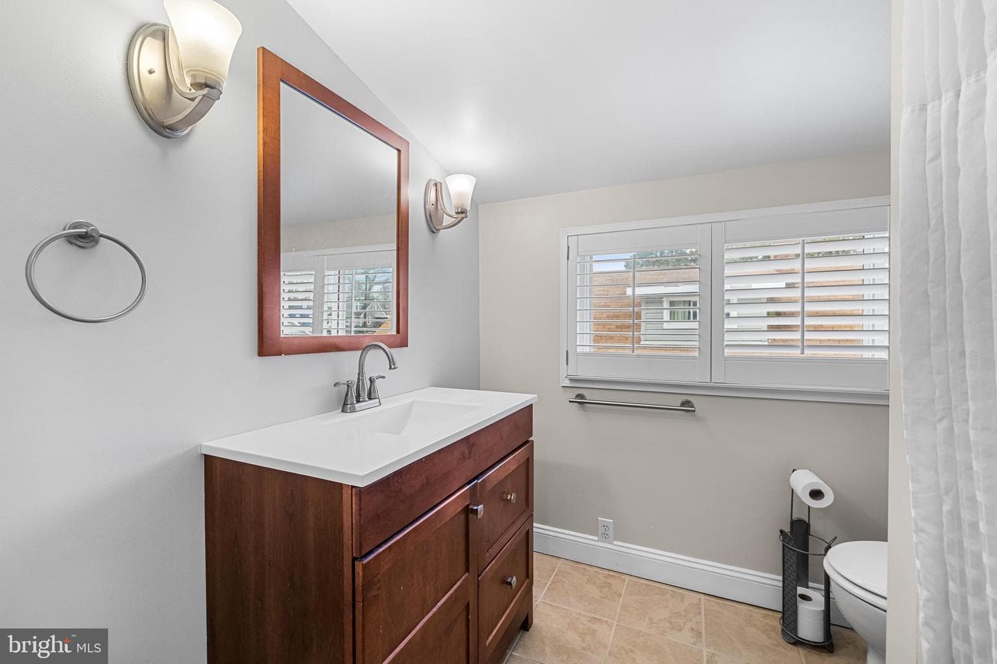 526 Hawthorne Road photo 31