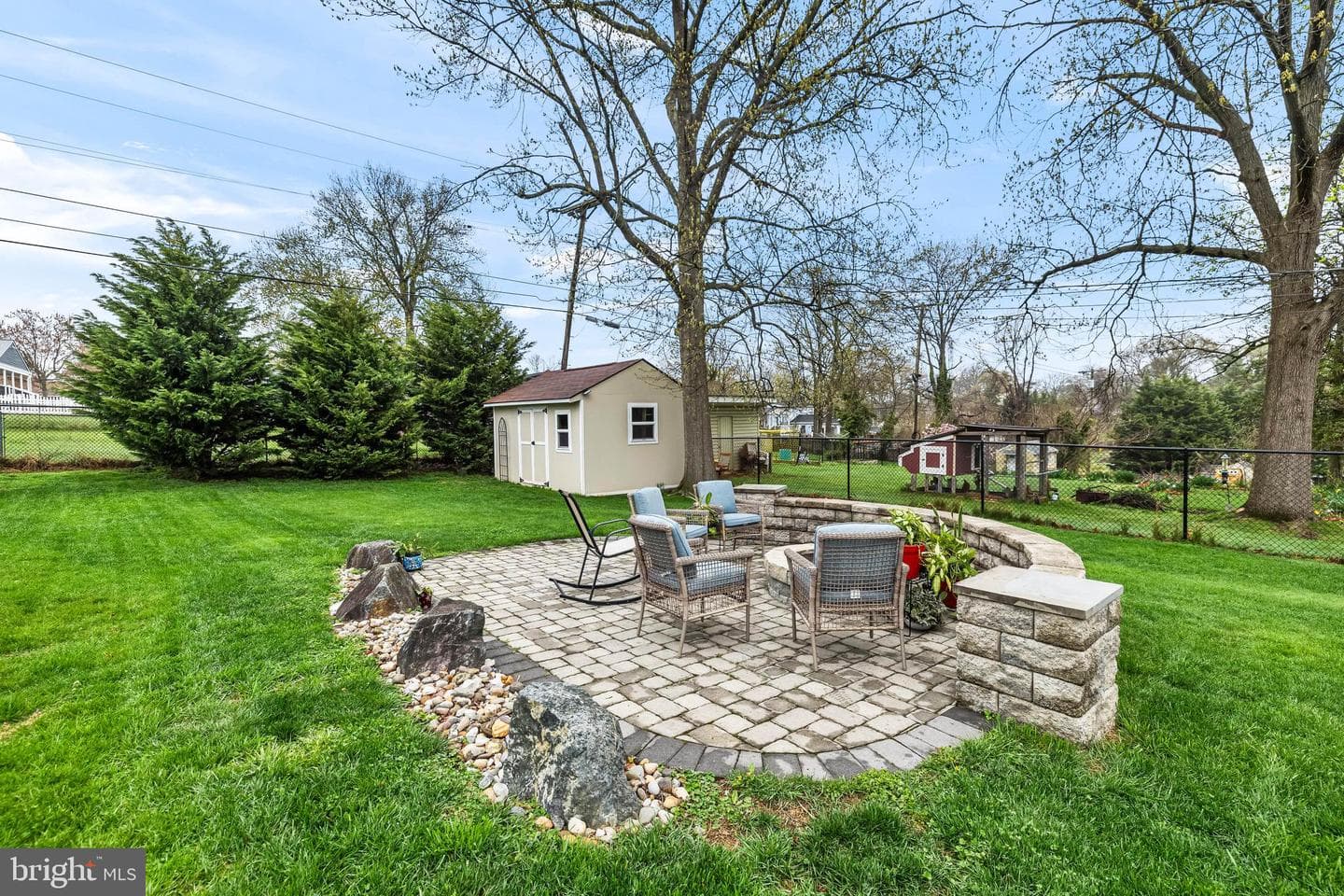 526 Hawthorne Road photo 46