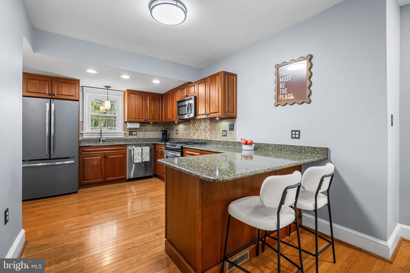 526 Hawthorne Road photo 8