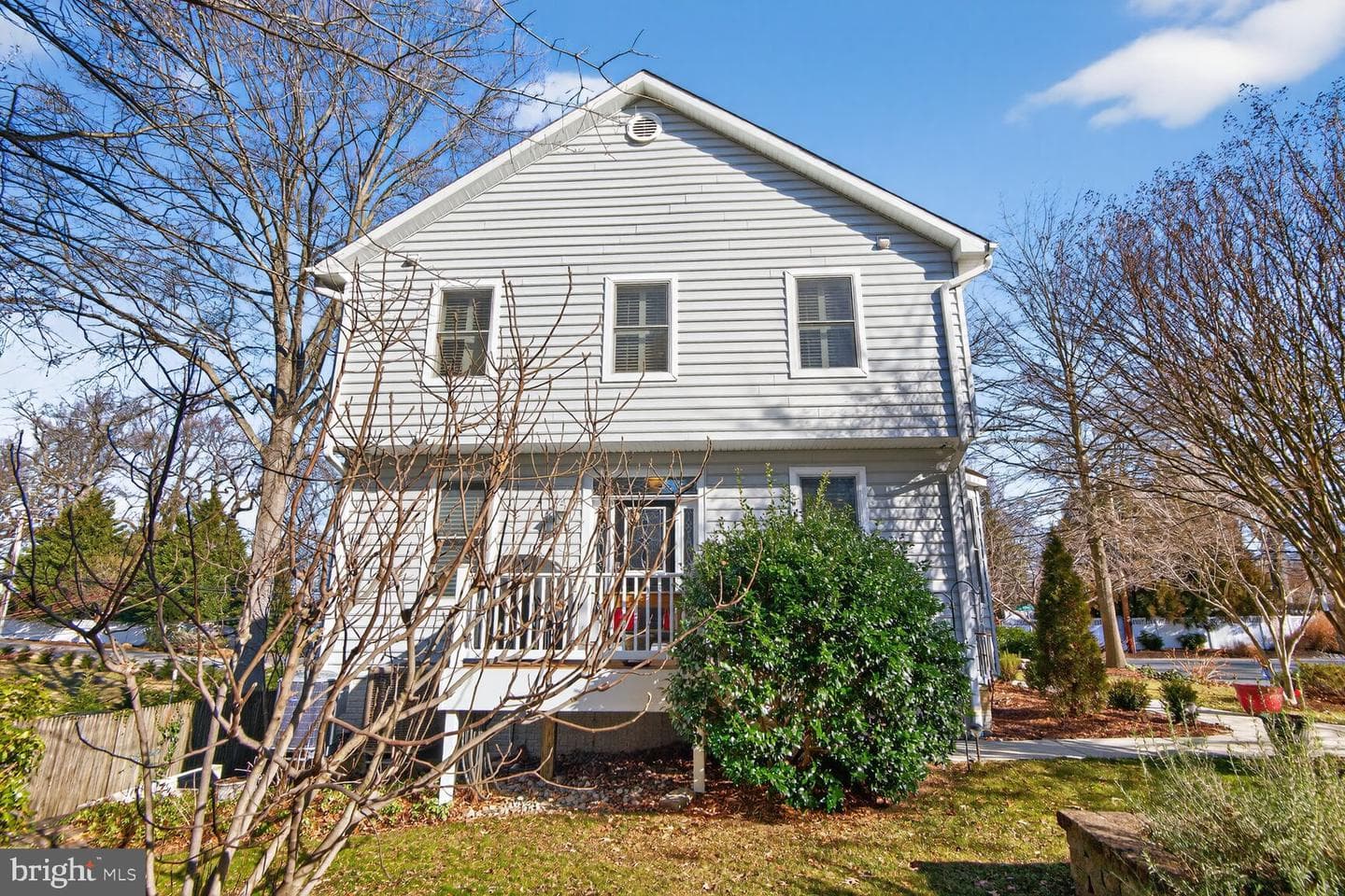 764 N Riverside Drive photo 30