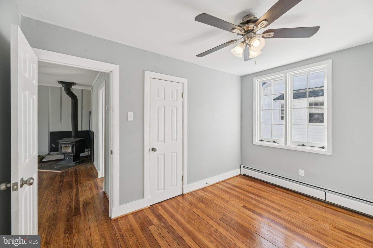 306 Linden Avenue photo 18