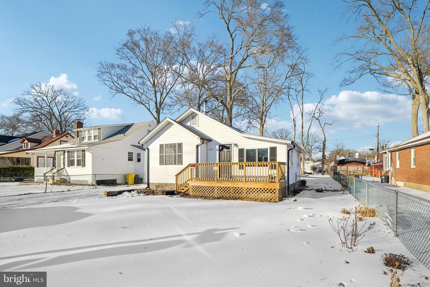 306 Linden Avenue photo 2
