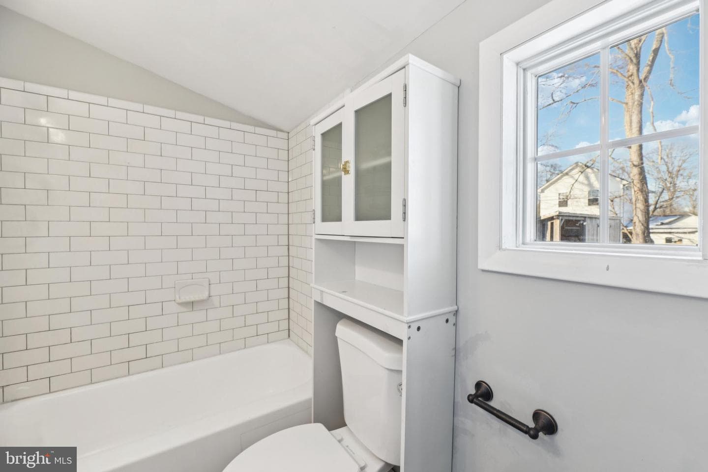 306 Linden Avenue photo 21