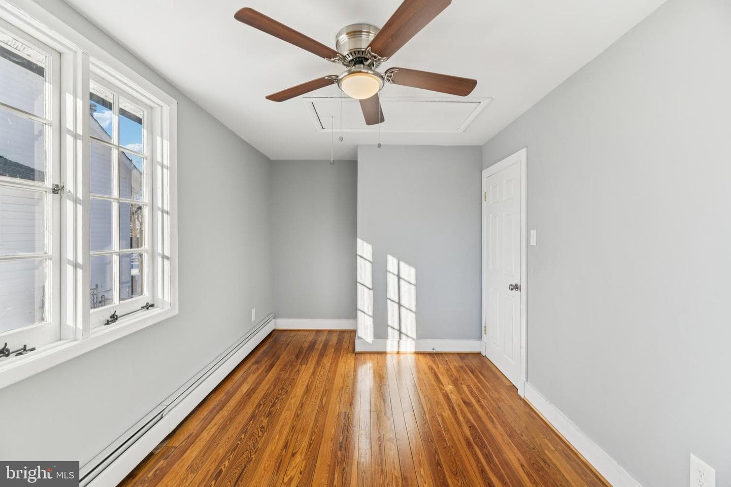 306 Linden Avenue photo 25