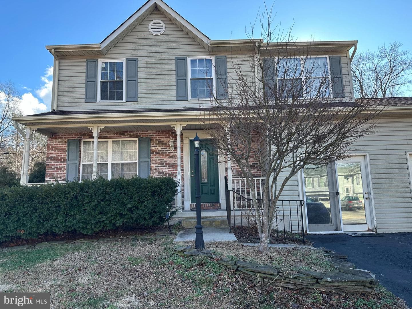 8129 Mountain View Circle photo 1
