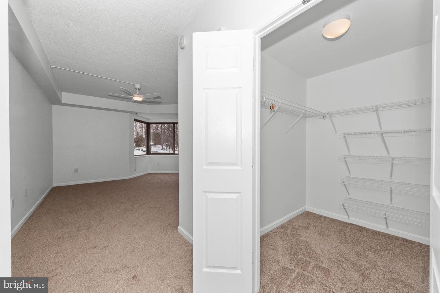 940 Astern Way #102a photo 32