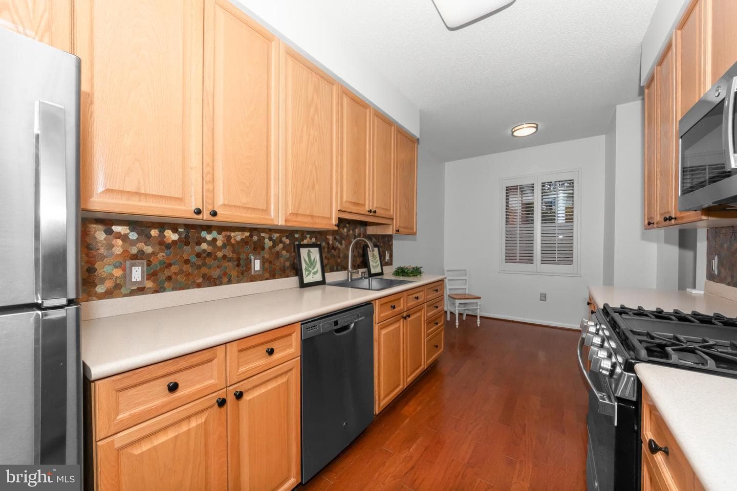 940 Astern Way #102a photo 5