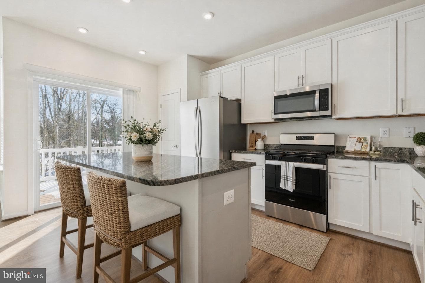 7830 Wolf Run Lane photo 4