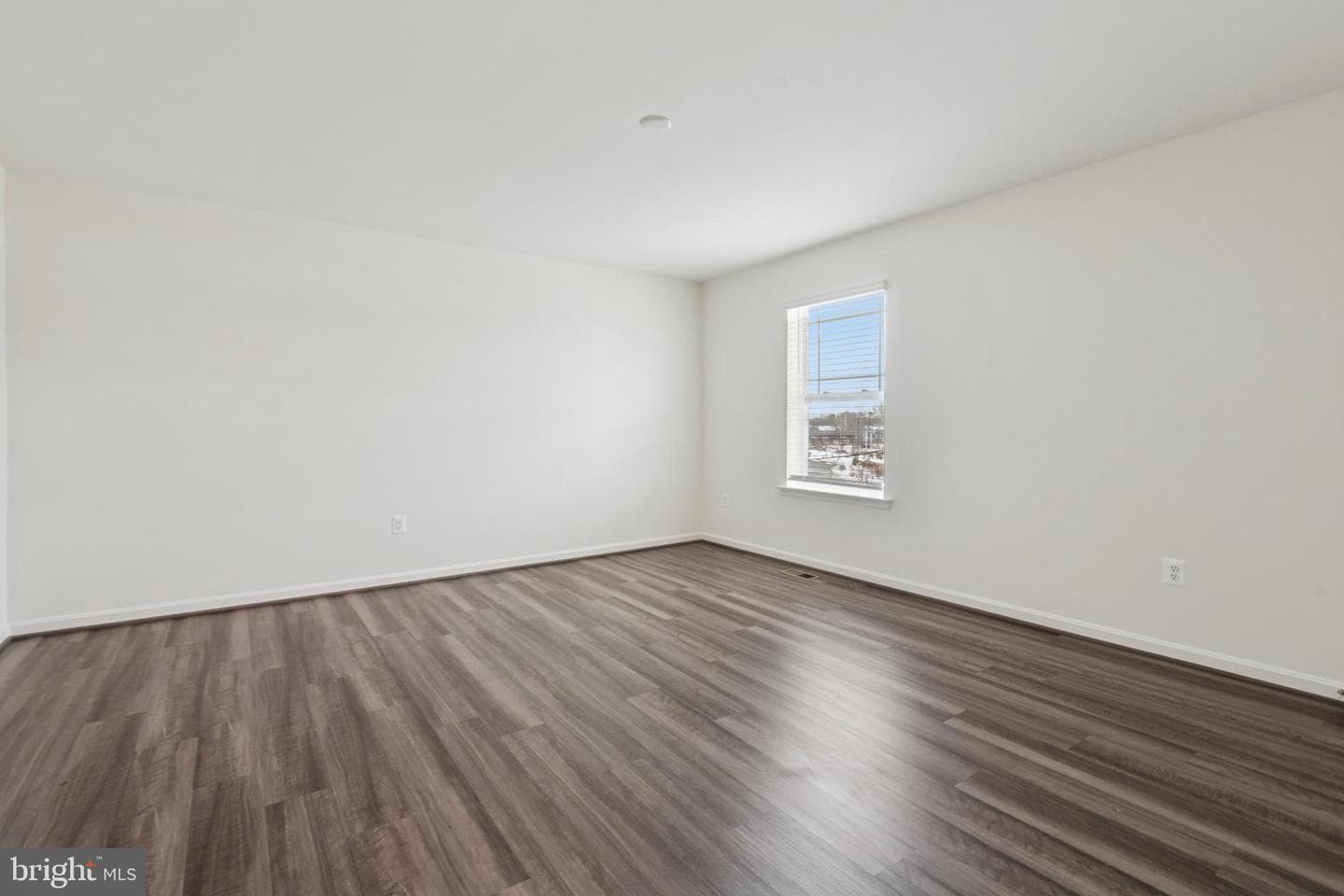 7831 Wolf Run Lane photo 21