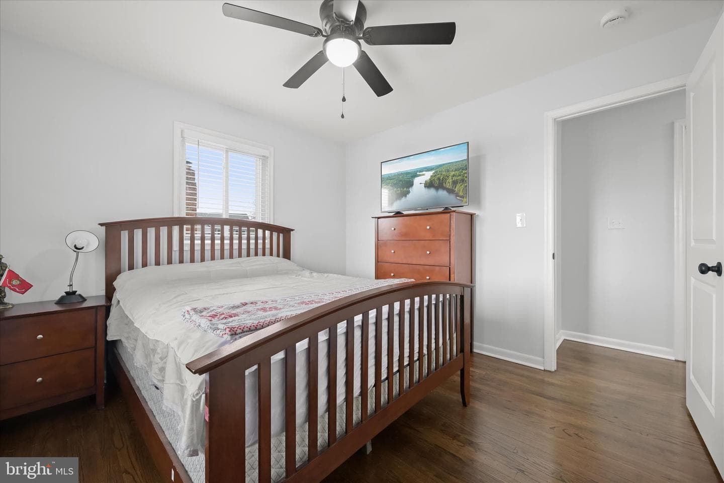 413 Elm Avenue photo 21