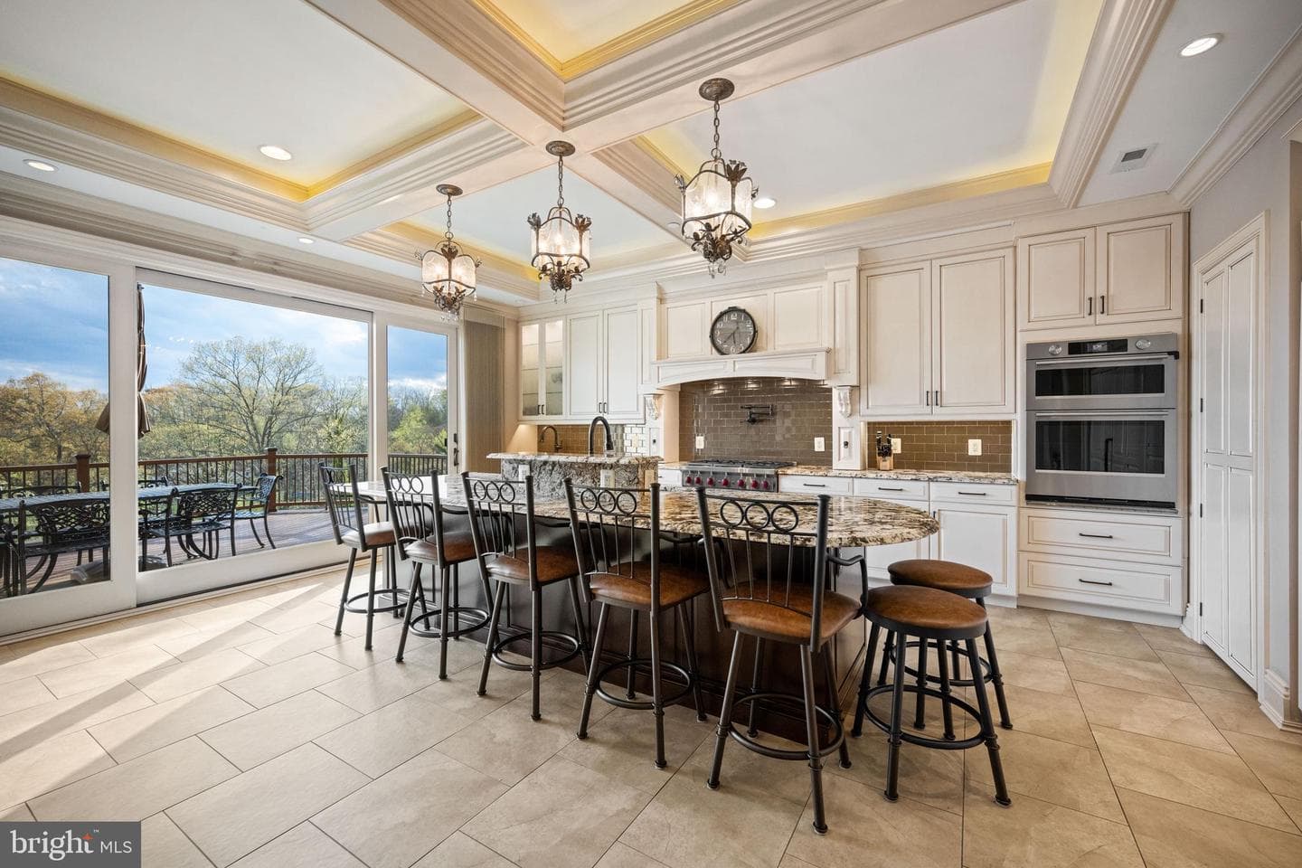 423 Benfield Road photo 10