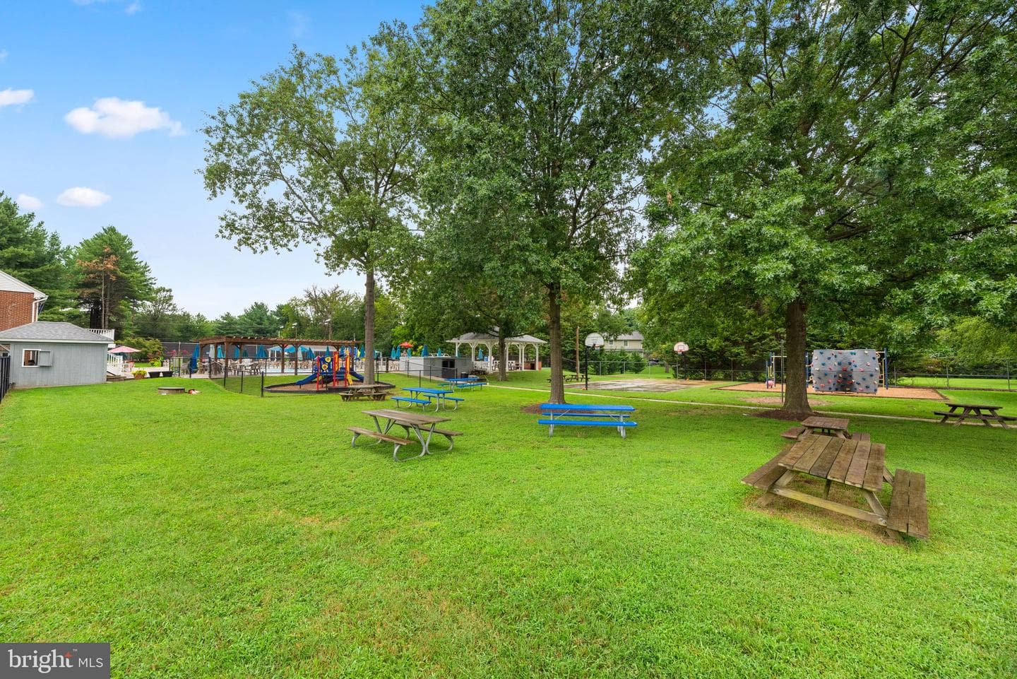 207 Saint Andrews Road photo 46